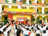 Học sinh dự lễ